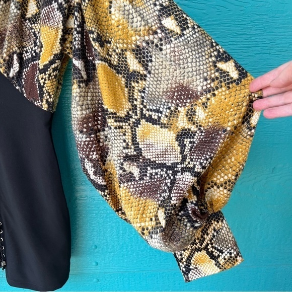 SHADES OF BLONDE LACE UP BALLOON SLEEVES REPTILE PRINT MINI DRESS SIZE LARGE NWT - Picture 8 of 10